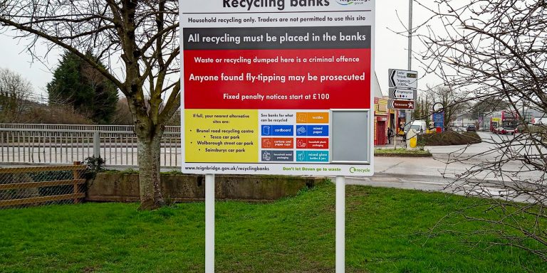 Custom Signs in Newton Abbot Custom Signs in Newton Abbot