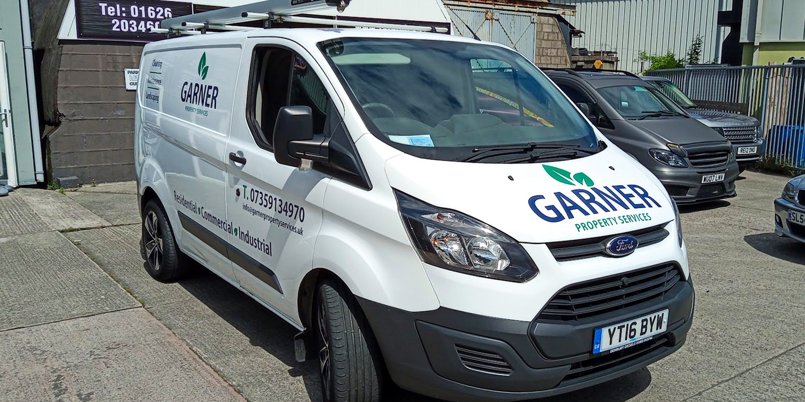 Vehicle Signwriting in Newton Abbot Vehicle Signwriting in Newton Abbot