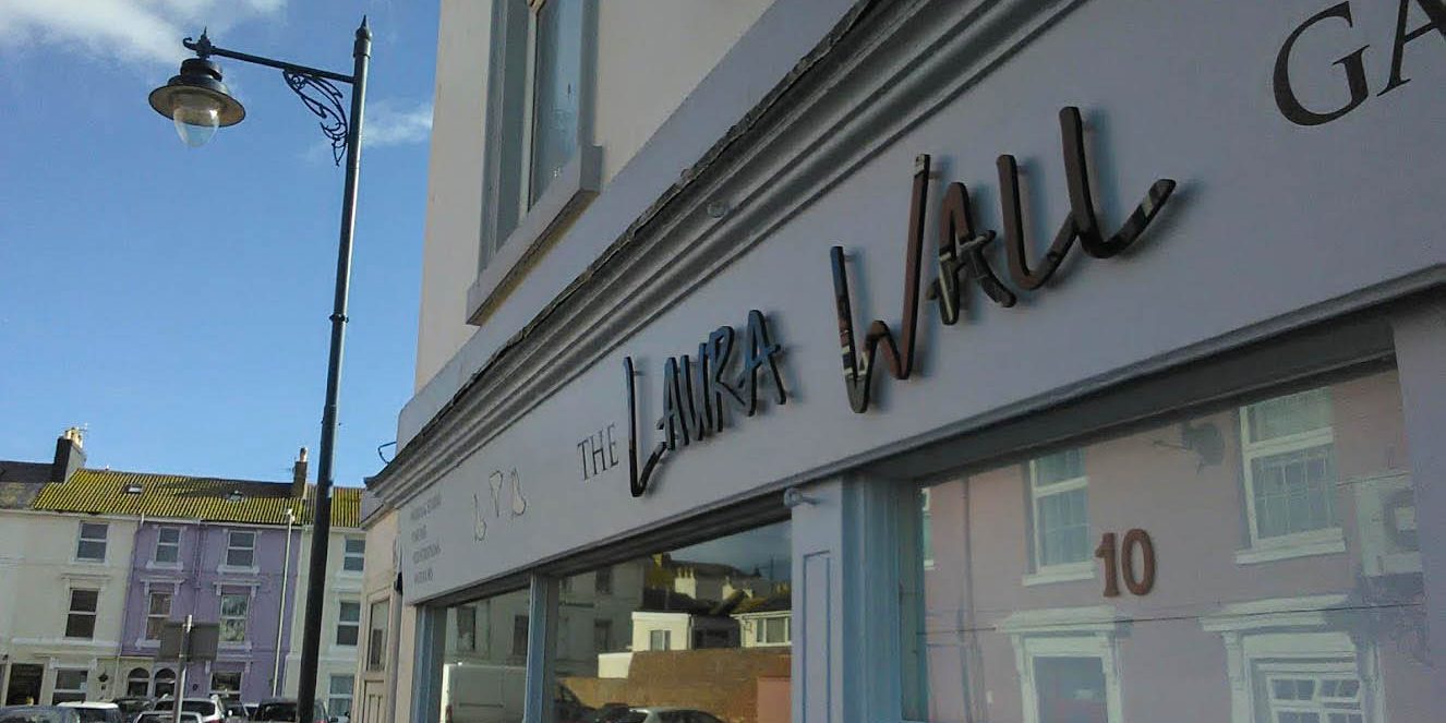 Shop Signs in Newton Abbot Shop Signs in Newton Abbot