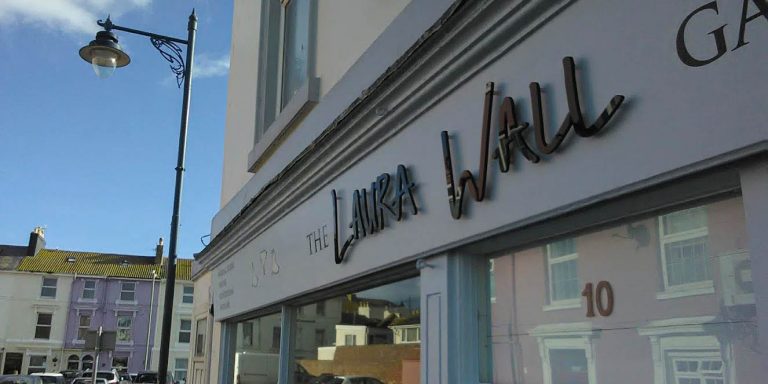 Shop Signs in Newton Abbot Shop Signs in Newton Abbot